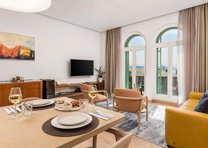 Ola Luxury Apartament *