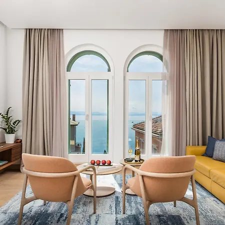 Ola Luxury Apartament