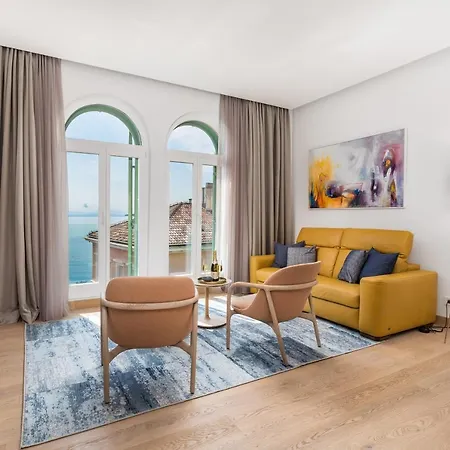 Ola Luxury Abbázia
