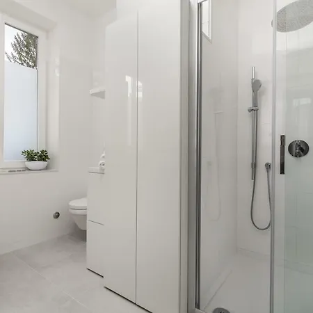 Ola Luxury Abbázia